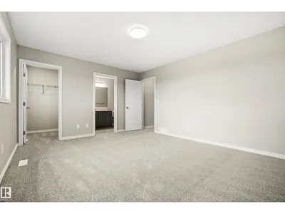 1222 MCLEOD AV photo 27