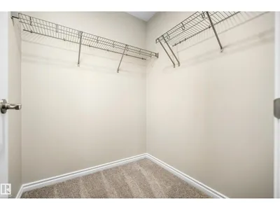 1222 MCLEOD AV photo 30