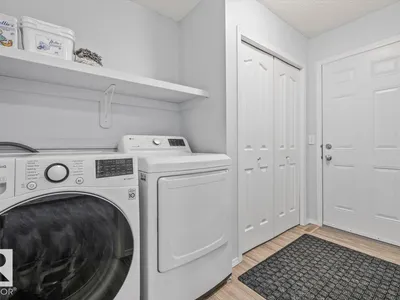 6014 48 AV photo 19