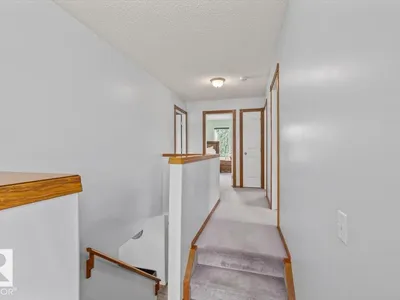 6014 48 AV photo 23