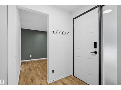 3803 12 AV NW photo 5