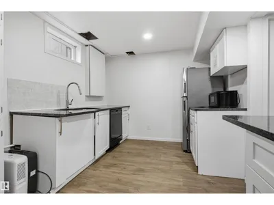 3803 12 AV NW photo 41