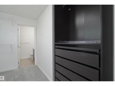 #114 3357 16A AV NW photo 31