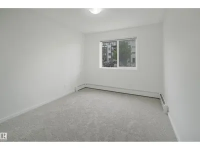 #114 3357 16A AV NW photo 23