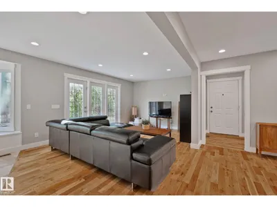 12403 29A AV NW photo 14