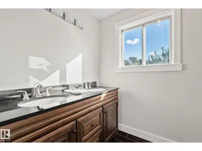 12403 29A AV NW photo 27