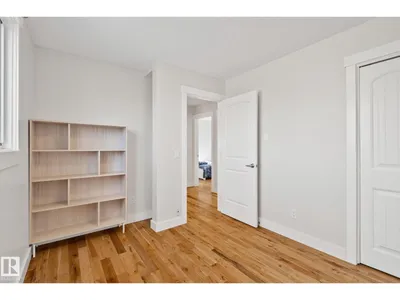 12403 29A AV NW photo 35
