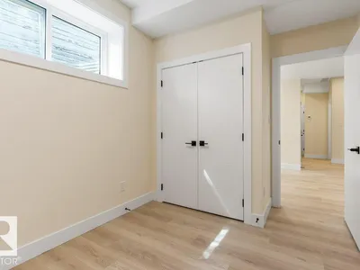 10323 79 ST NW photo 40