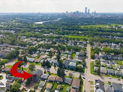 10323 79 ST NW photo 48