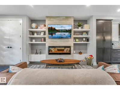 8715 83 AV NW photo 9