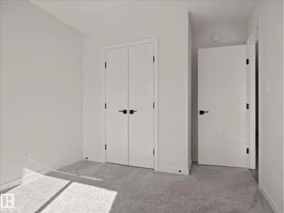 102 KINGSBURY CI photo 27