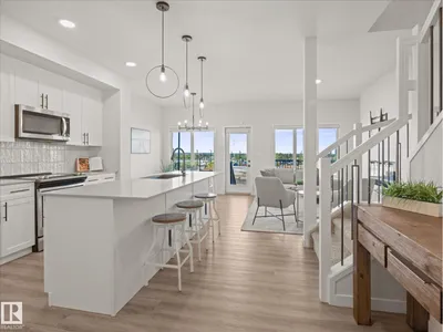 102 KINGSBURY CI photo 6