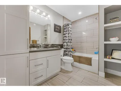 8715 83 AV NW photo 25