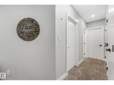 8715 83 AV NW photo 38
