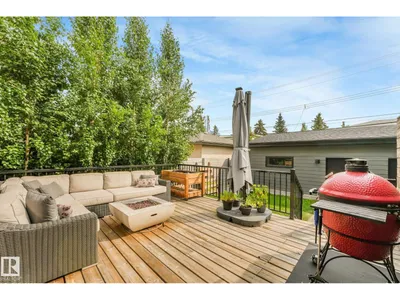8715 83 AV NW photo 43