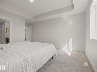 431 30 AV NW photo 28