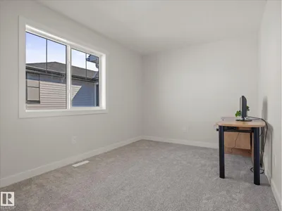 431 30 AV NW photo 35