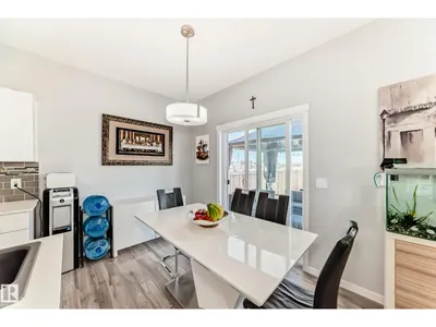 16320 12 AV SW photo 18