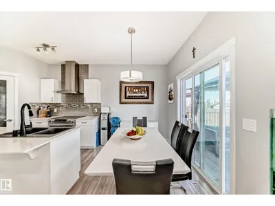 16320 12 AV SW photo 19