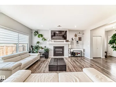 16320 12 AV SW photo 8