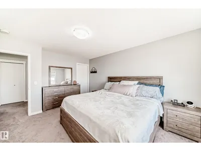 16320 12 AV SW photo 27