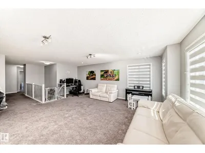 16320 12 AV SW photo 42