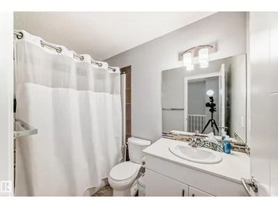 16320 12 AV SW photo 36
