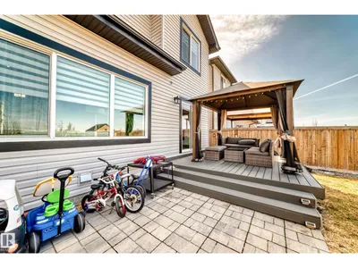 16320 12 AV SW photo 66
