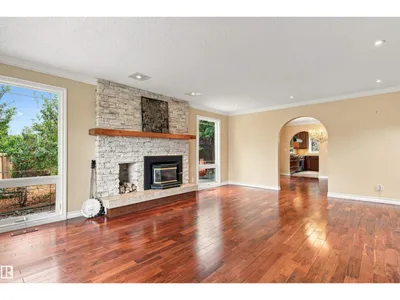14103 60 AV NW photo 21