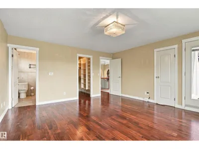 14103 60 AV NW photo 38