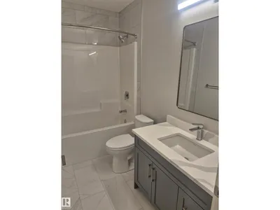 9515 75 AV NW photo 23