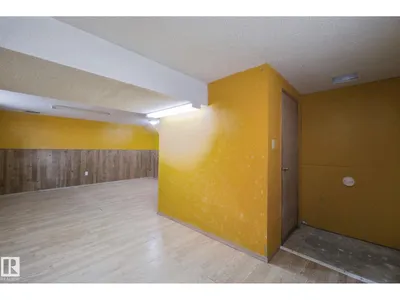 8807 181 ST NW photo 46