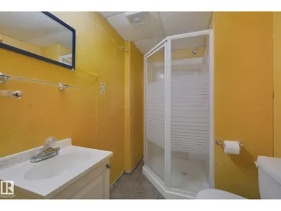 8807 181 ST NW photo 47