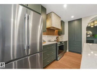 2031 104A ST NW photo 20