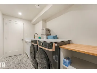 2031 104A ST NW photo 45