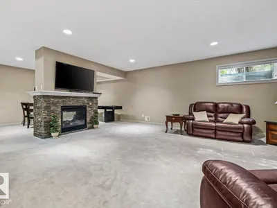 647 CANTOR LD SW photo 26