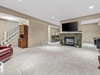 647 CANTOR LD SW photo 28