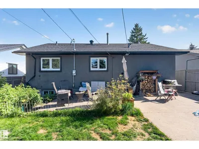 10548 40 ST NW photo 36