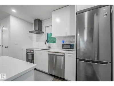 10925 UNIVERSITY AV NW photo 58