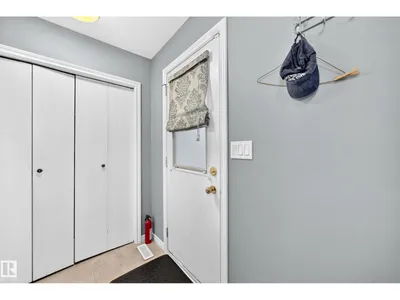 10451 26 AV NW photo 30