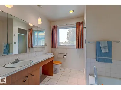 140 WINDERMERE DR NW photo 27