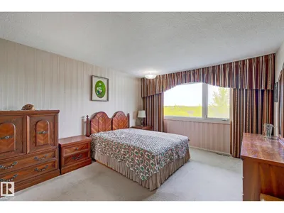 140 WINDERMERE DR NW photo 25