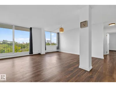 #704 11007 83 AV NW NW photo 14
