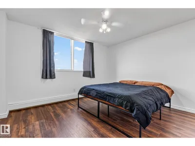 #704 11007 83 AV NW NW photo 21