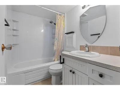 #704 11007 83 AV NW NW photo 22