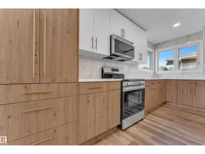 11427 141 AV NW photo 8