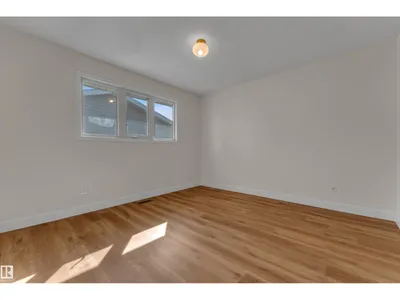 11427 141 AV NW photo 24
