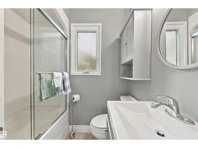 12111 95 ST NW photo 12