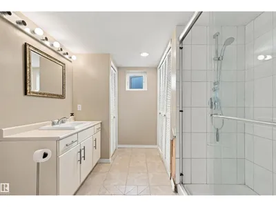 12111 95 ST NW photo 17