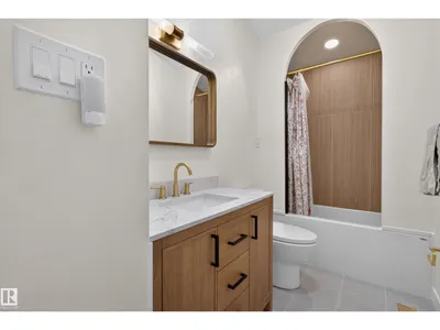33 HAZEL ST photo 25